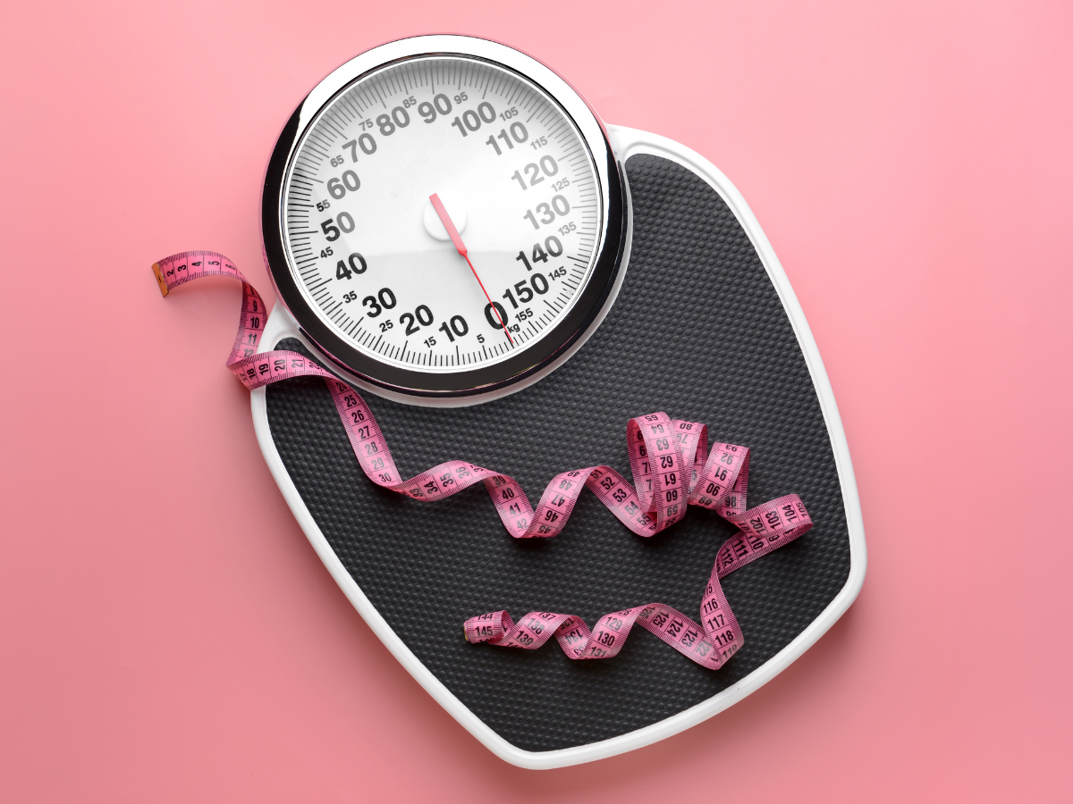 Members training at Meera's Fitness Centre, the best weight loss centre in Thane West